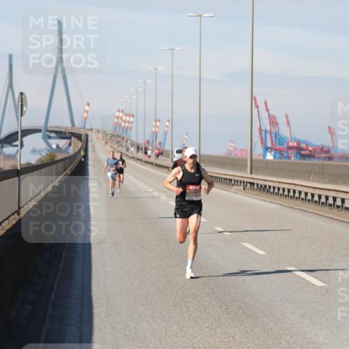 03.10.2025 - Köhlbrandbrückenlauf Yannick Fuchs http://msf.ph/oto/9183659 03.10.2025 11:34:28 Position 3  meine-sportfotos.de