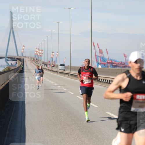 03.10.2025 - Köhlbrandbrückenlauf Yannick Fuchs http://msf.ph/oto/9183671 03.10.2025 11:34:30 Position 3 6483 meine-sportfotos.de