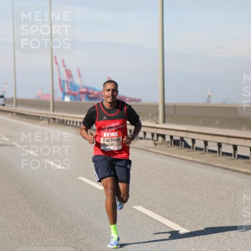 03.10.2025 - Köhlbrandbrückenlauf Yannick Fuchs http://msf.ph/oto/9183679 03.10.2025 11:34:32 Position 3 6483 meine-sportfotos.de
