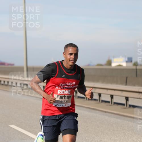 03.10.2025 - Köhlbrandbrückenlauf Yannick Fuchs http://msf.ph/oto/9183683 03.10.2025 11:34:33 Position 3 6483 meine-sportfotos.de