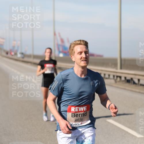 03.10.2025 - Köhlbrandbrückenlauf Yannick Fuchs http://msf.ph/oto/9183699 03.10.2025 11:34:39 Position 3 6638 meine-sportfotos.de
