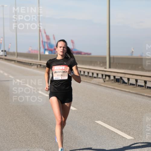 03.10.2025 - Köhlbrandbrückenlauf Yannick Fuchs http://msf.ph/oto/9183704 03.10.2025 11:34:40 Position 3 6516 meine-sportfotos.de