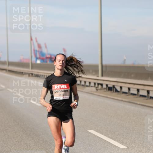 03.10.2025 - Köhlbrandbrückenlauf Yannick Fuchs http://msf.ph/oto/9183705 03.10.2025 11:34:40 Position 3 6516 meine-sportfotos.de