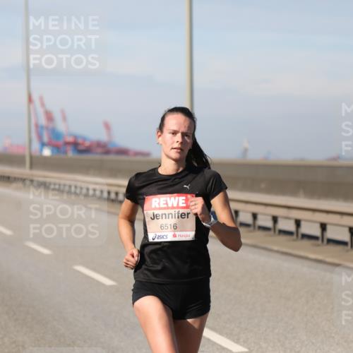 03.10.2025 - Köhlbrandbrückenlauf Yannick Fuchs http://msf.ph/oto/9183708 03.10.2025 11:34:40 Position 3 6516 meine-sportfotos.de