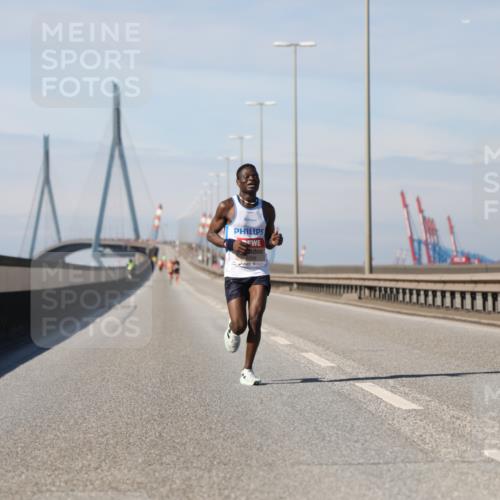 03.10.2025 - Köhlbrandbrückenlauf Yannick Fuchs http://msf.ph/oto/9183718 03.10.2025 11:35:26 Position 3 6359 meine-sportfotos.de