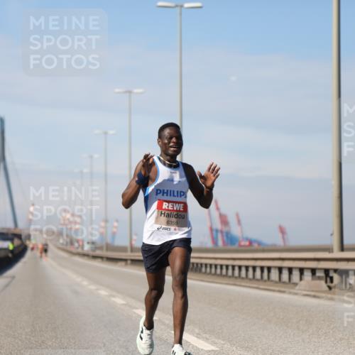 03.10.2025 - Köhlbrandbrückenlauf Yannick Fuchs http://msf.ph/oto/9183721 03.10.2025 11:35:27 Position 3 6359 meine-sportfotos.de
