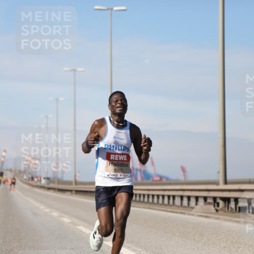 03.10.2025 - Köhlbrandbrückenlauf Yannick Fuchs http://msf.ph/oto/9183722 03.10.2025 11:35:27 Position 3 6359 meine-sportfotos.de