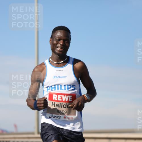 03.10.2025 - Köhlbrandbrückenlauf Yannick Fuchs http://msf.ph/oto/9183726 03.10.2025 11:35:28 Position 3 6359 meine-sportfotos.de