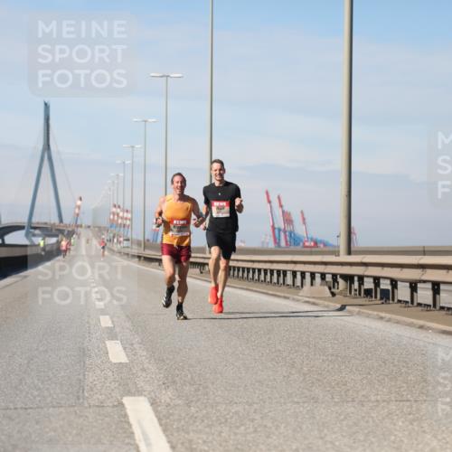03.10.2025 - Köhlbrandbrückenlauf Yannick Fuchs http://msf.ph/oto/9183738 03.10.2025 11:35:55 Position 3  meine-sportfotos.de