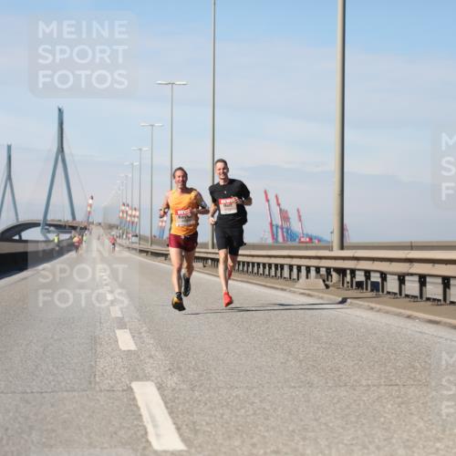 03.10.2025 - Köhlbrandbrückenlauf Yannick Fuchs http://msf.ph/oto/9183739 03.10.2025 11:35:55 Position 3  meine-sportfotos.de