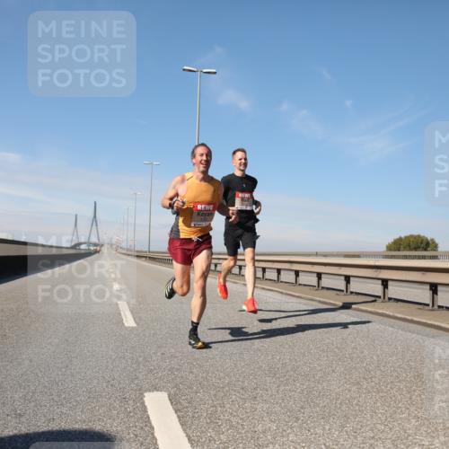 03.10.2025 - Köhlbrandbrückenlauf Yannick Fuchs http://msf.ph/oto/9183750 03.10.2025 11:35:58 Position 3  meine-sportfotos.de