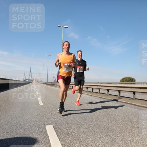 03.10.2025 - Köhlbrandbrückenlauf Yannick Fuchs http://msf.ph/oto/9183751 03.10.2025 11:35:58 Position 3 6240 meine-sportfotos.de