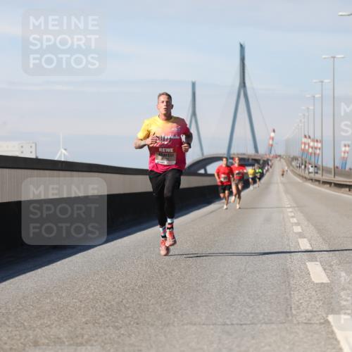 03.10.2025 - Köhlbrandbrückenlauf Yannick Fuchs http://msf.ph/oto/9183759 03.10.2025 11:36:20 Position 3  meine-sportfotos.de