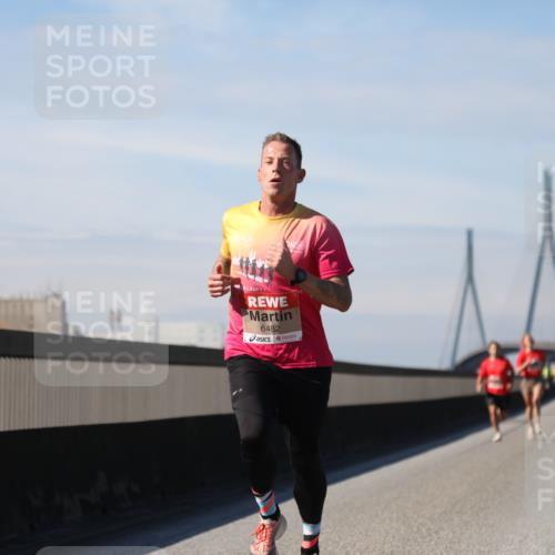 03.10.2025 - Köhlbrandbrückenlauf Yannick Fuchs http://msf.ph/oto/9183763 03.10.2025 11:36:22 Position 3 6482 meine-sportfotos.de