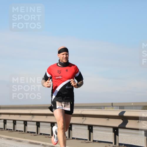 03.10.2025 - Köhlbrandbrückenlauf Yannick Fuchs http://msf.ph/oto/9183767 03.10.2025 11:36:24 Position 3  meine-sportfotos.de