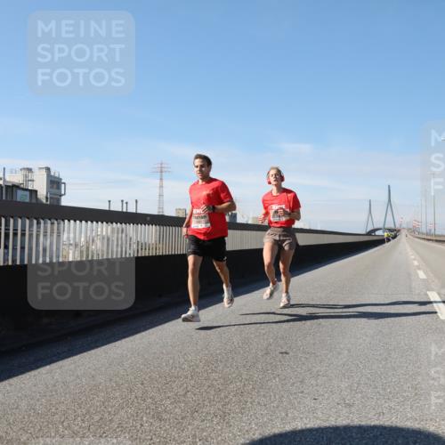 03.10.2025 - Köhlbrandbrückenlauf Yannick Fuchs http://msf.ph/oto/9183778 03.10.2025 11:36:30 Position 3  meine-sportfotos.de