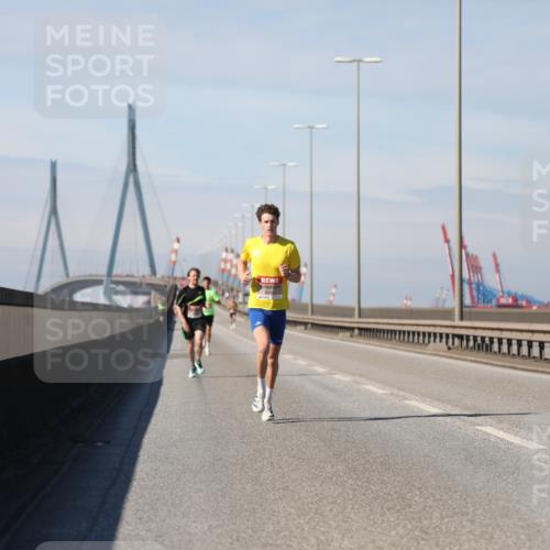 03.10.2025 - Köhlbrandbrückenlauf Yannick Fuchs http://msf.ph/oto/9183783 03.10.2025 11:36:44 Position 3  meine-sportfotos.de
