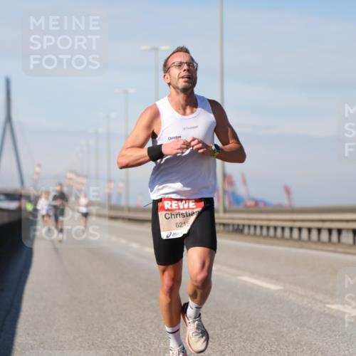 03.10.2025 - Köhlbrandbrückenlauf Yannick Fuchs http://msf.ph/oto/9183846 03.10.2025 11:37:29 Position 3 6216 meine-sportfotos.de