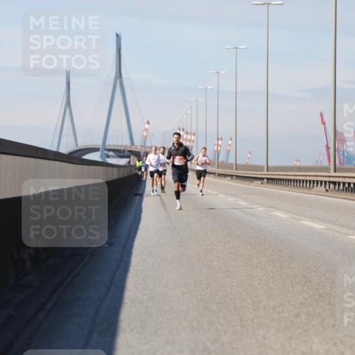 03.10.2025 - Köhlbrandbrückenlauf Yannick Fuchs http://msf.ph/oto/9183851 03.10.2025 11:37:31 Position 3  meine-sportfotos.de