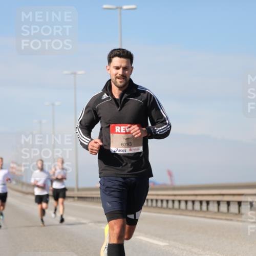 03.10.2025 - Köhlbrandbrückenlauf Yannick Fuchs http://msf.ph/oto/9183862 03.10.2025 11:37:38 Position 3 6793 meine-sportfotos.de