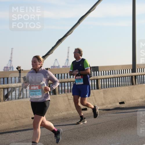 03.10.2025 - Köhlbrandbrückenlauf Yannick Fuchs http://msf.ph/oto/9183916 03.10.2025 08:31:22 Position 1 2054 meine-sportfotos.de