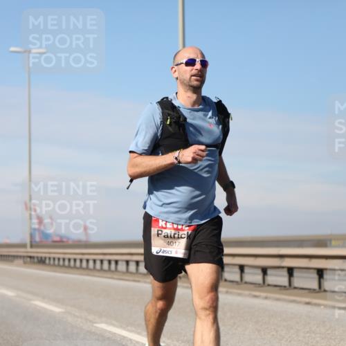 03.10.2025 - Köhlbrandbrückenlauf Yannick Fuchs http://msf.ph/oto/9183942 03.10.2025 11:37:58 Position 3 4017 meine-sportfotos.de
