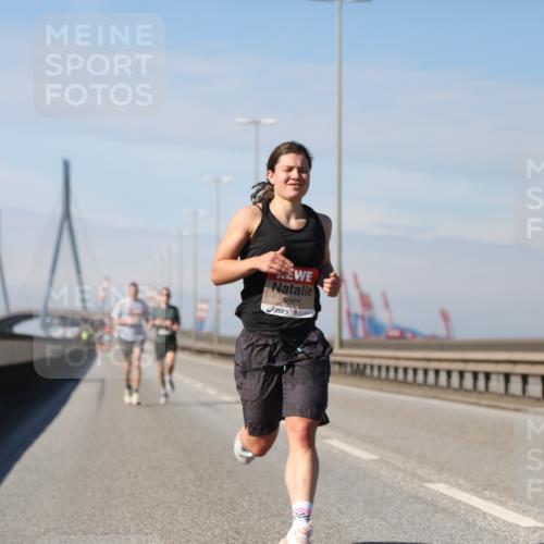 03.10.2025 - Köhlbrandbrückenlauf Yannick Fuchs http://msf.ph/oto/9183959 03.10.2025 11:38:10 Position 3 4092 meine-sportfotos.de
