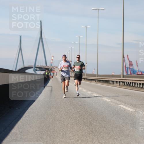03.10.2025 - Köhlbrandbrückenlauf Yannick Fuchs http://msf.ph/oto/9183962 03.10.2025 11:38:12 Position 3  meine-sportfotos.de