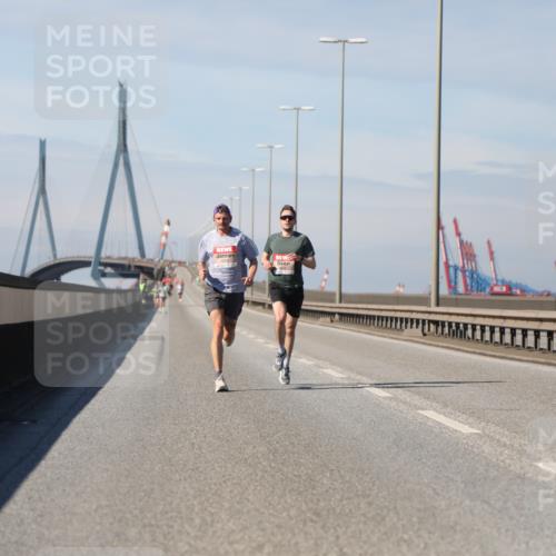 03.10.2025 - Köhlbrandbrückenlauf Yannick Fuchs http://msf.ph/oto/9183965 03.10.2025 11:38:12 Position 3 4058 meine-sportfotos.de