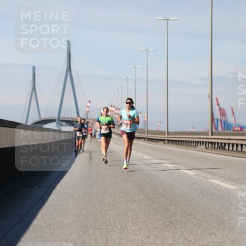 03.10.2025 - Köhlbrandbrückenlauf Yannick Fuchs http://msf.ph/oto/9183985 03.10.2025 11:38:39 Position 3  meine-sportfotos.de