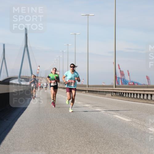 03.10.2025 - Köhlbrandbrückenlauf Yannick Fuchs http://msf.ph/oto/9183987 03.10.2025 11:38:40 Position 3  meine-sportfotos.de