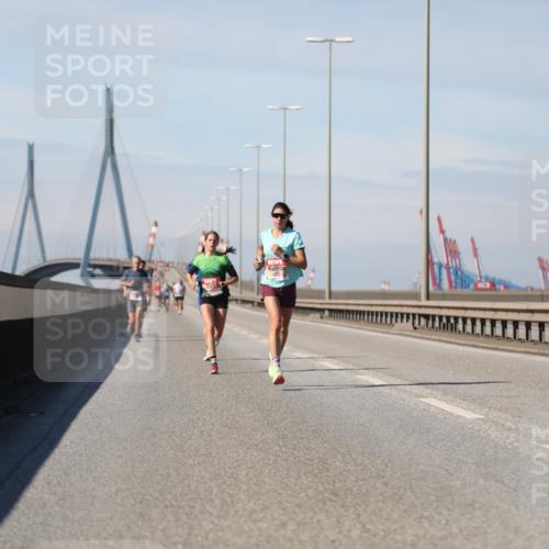 03.10.2025 - Köhlbrandbrückenlauf Yannick Fuchs http://msf.ph/oto/9183988 03.10.2025 11:38:40 Position 3  meine-sportfotos.de
