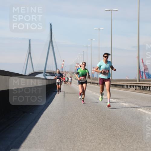 03.10.2025 - Köhlbrandbrückenlauf Yannick Fuchs http://msf.ph/oto/9183989 03.10.2025 11:38:40 Position 3  meine-sportfotos.de