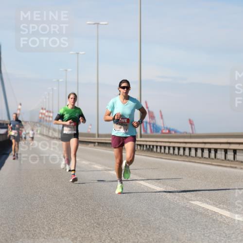 03.10.2025 - Köhlbrandbrückenlauf Yannick Fuchs http://msf.ph/oto/9183992 03.10.2025 11:38:41 Position 3  meine-sportfotos.de