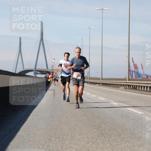 03.10.2025 - Köhlbrandbrückenlauf Yannick Fuchs http://msf.ph/oto/9184005 03.10.2025 11:38:47 Position 3  meine-sportfotos.de