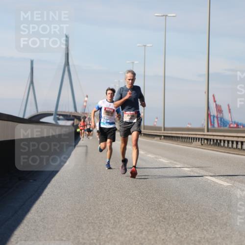 03.10.2025 - Köhlbrandbrückenlauf Yannick Fuchs http://msf.ph/oto/9184006 03.10.2025 11:38:47 Position 3  meine-sportfotos.de