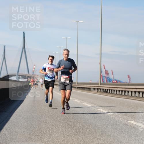 03.10.2025 - Köhlbrandbrückenlauf Yannick Fuchs http://msf.ph/oto/9184008 03.10.2025 11:38:48 Position 3  meine-sportfotos.de
