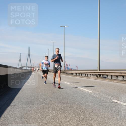 03.10.2025 - Köhlbrandbrückenlauf Yannick Fuchs http://msf.ph/oto/9184012 03.10.2025 11:38:48 Position 3  meine-sportfotos.de