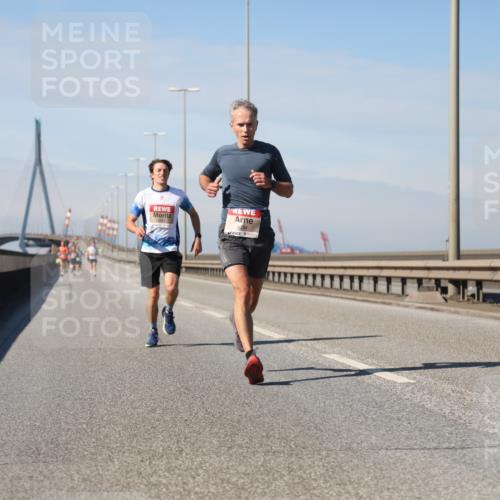 03.10.2025 - Köhlbrandbrückenlauf Yannick Fuchs http://msf.ph/oto/9184013 03.10.2025 11:38:49 Position 3  meine-sportfotos.de