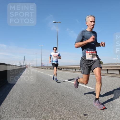 03.10.2025 - Köhlbrandbrückenlauf Yannick Fuchs http://msf.ph/oto/9184017 03.10.2025 11:38:51 Position 3 4034 meine-sportfotos.de