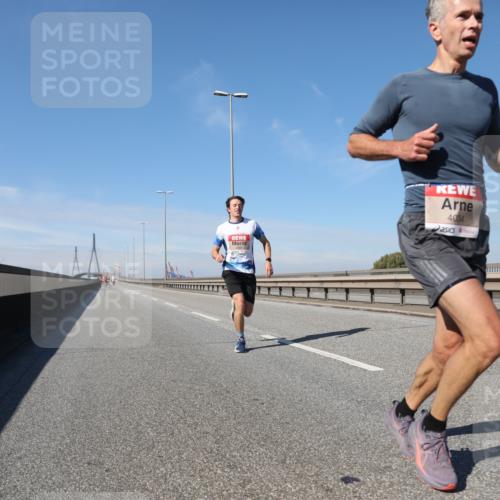 03.10.2025 - Köhlbrandbrückenlauf Yannick Fuchs http://msf.ph/oto/9184018 03.10.2025 11:38:51 Position 3 4034 meine-sportfotos.de