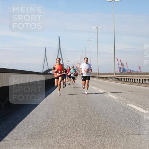 03.10.2025 - Köhlbrandbrückenlauf Yannick Fuchs http://msf.ph/oto/9184032 03.10.2025 11:39:03 Position 3  meine-sportfotos.de