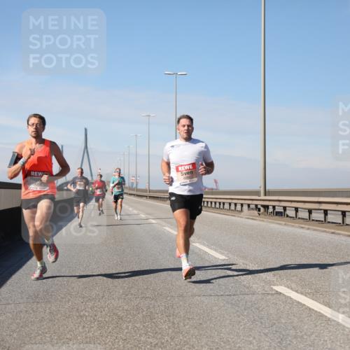 03.10.2025 - Köhlbrandbrückenlauf Yannick Fuchs http://msf.ph/oto/9184043 03.10.2025 11:39:06 Position 3 4019, 6085 meine-sportfotos.de