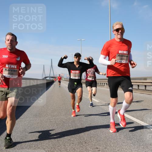 03.10.2025 - Köhlbrandbrückenlauf Yannick Fuchs http://msf.ph/oto/9184102 03.10.2025 11:39:19 Position 3 15, 6656, 6804, 2015, 4040 meine-sportfotos.de