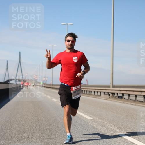 03.10.2025 - Köhlbrandbrückenlauf Yannick Fuchs http://msf.ph/oto/9184130 03.10.2025 11:39:26 Position 3 4088 meine-sportfotos.de