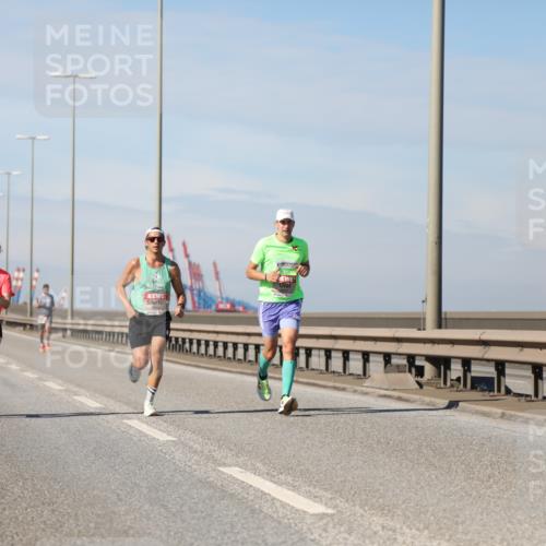 03.10.2025 - Köhlbrandbrückenlauf Yannick Fuchs http://msf.ph/oto/9184165 03.10.2025 11:39:44 Position 3  meine-sportfotos.de