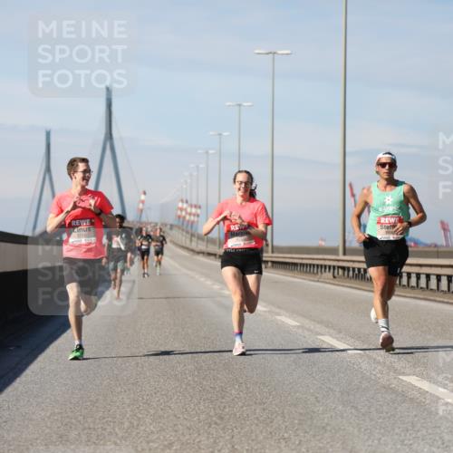 03.10.2025 - Köhlbrandbrückenlauf Yannick Fuchs http://msf.ph/oto/9184169 03.10.2025 11:39:45 Position 3 5710, 5947 meine-sportfotos.de