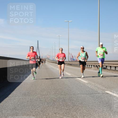 03.10.2025 - Köhlbrandbrückenlauf Yannick Fuchs http://msf.ph/oto/9184173 03.10.2025 11:39:46 Position 3  meine-sportfotos.de