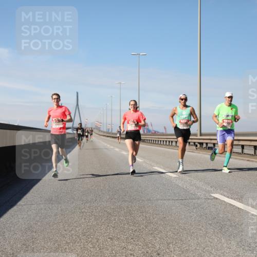 03.10.2025 - Köhlbrandbrückenlauf Yannick Fuchs http://msf.ph/oto/9184176 03.10.2025 11:39:46 Position 3  meine-sportfotos.de