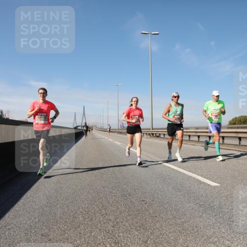 03.10.2025 - Köhlbrandbrückenlauf Yannick Fuchs http://msf.ph/oto/9184182 03.10.2025 11:39:47 Position 3  meine-sportfotos.de